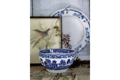 Vajilla antigua para usar todos los días