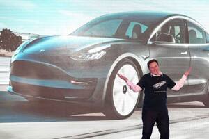 Cómo Tesla logró convertirse en la segunda empresa automotriz del mundo