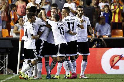 Valencia festejó ante Monaco