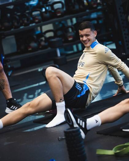 Valentín Carboni se perderá la doble fecha de eliminatorias por un golpe sufrido durante el entrenamiento