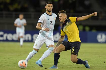 Valentin Castellanos con la camiseta argentina; fue por el torneo Preolímpico en enero de 2020 en Pereira, Colombia