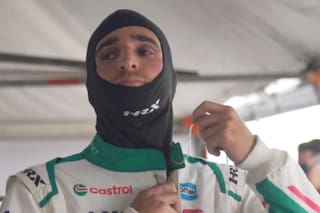 El hijo del medio de Romina Yan debutó como piloto profesional en el TC2000