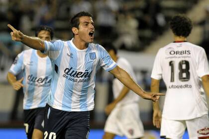 Valentín Viola marcó el tanto de la Academia