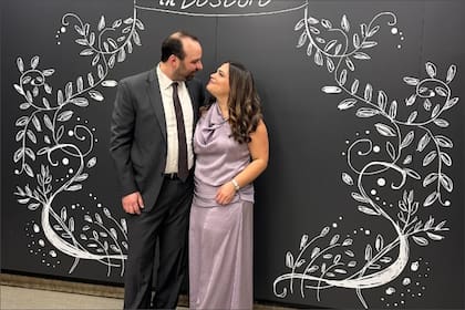 Valentina Amaro Bowser, la inmigrante venezolana que trabaja con la gobernadora de Massachusetts, se casó con un ciudadano estadounidense en 2024