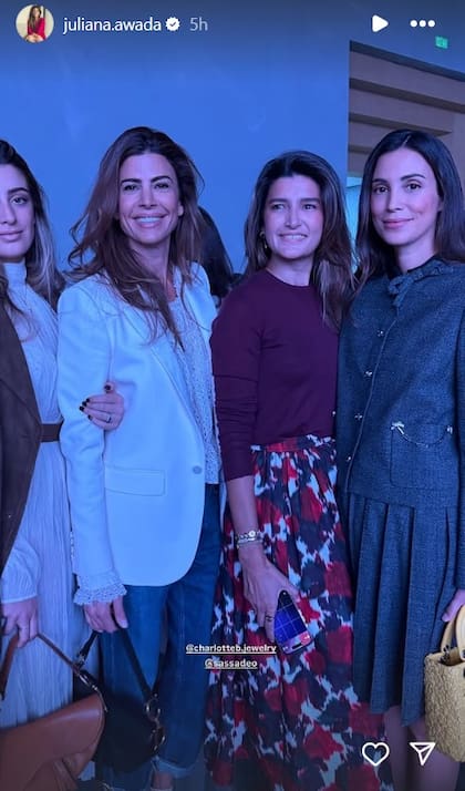 Valentina Barbier y Juliana Awada junto a Charlotte Barbotin-Larrieu, la esposa de Bruno Barbier, que vive en Mónaco. Completa el cuadro la socialité peruana Sassa de Osma, casada con el príncipe Christian de Hannover, con quien tiene tres hijos: los mellizos Nicolás y Sofía, y una hija menor llamada Alexia. Viven en Madrid y tienen apariciones frecuentes en las páginas de la revista HOLA!