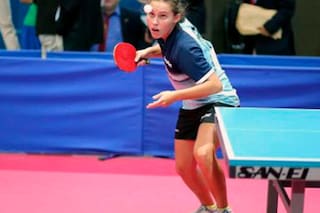 La cruzada de la jugadora argentina de tenis de mesa que vende arroz con pollo para ir a competir a España