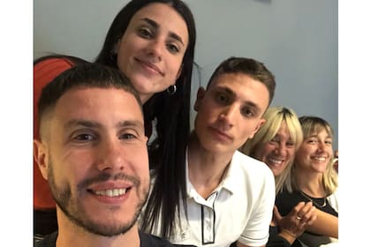 Valentina destaca la importancia de su familia en su carrera: ellos la alentaron a subirse al ring