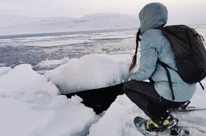 Valentina en una excursión en su tiempo libre de trabajo en Noruega.