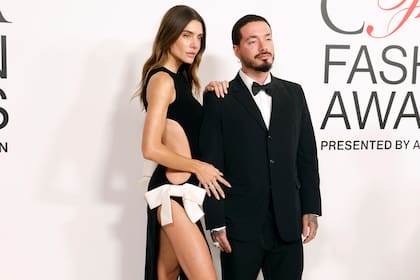 Valentina Ferrer y J Balvin llamaron la atención en la alfombra roja del evento