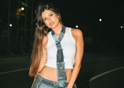 Valentina Olguín, la cantante de Santiago del Estero denunciada por usar el CUIT de cinco gobernadores para importar ropa.