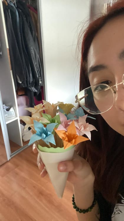 Valentina tiene familia japonesa y desde chica hace origami