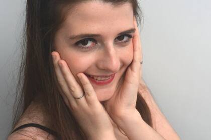 Valentina tiene un perfil de ayuda para el bullying: @bullying_estoyconvos. Su página de Facebook lleva el mismo nombre.