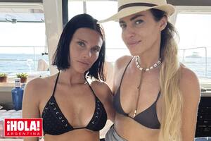 Valentina y Daniela, embarcadas en el Mediterráneo.