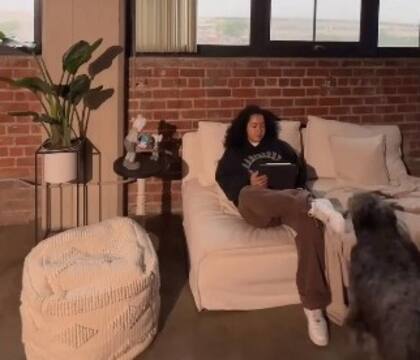 Valentina Zapata ahora se dedica exclusivamente a la reventa de zapatillas por internet