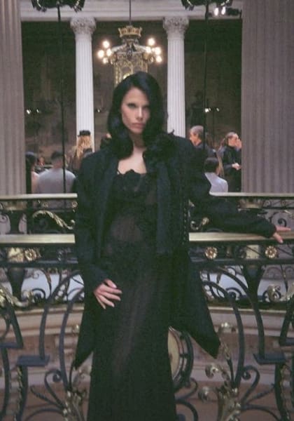 Valentina Zenere en el desfile de Nina Ricci