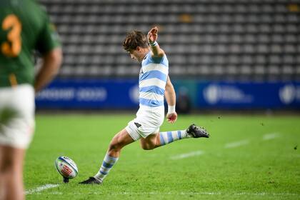 Valentino Dicapua aportó varios penales y puso a Argentina 9-0, pero después el equipo perdió demasiado rendimiento.