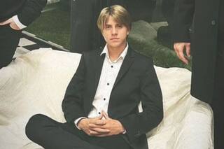 El espectacular look con trencitas de Valentino López que causó furor en las redes