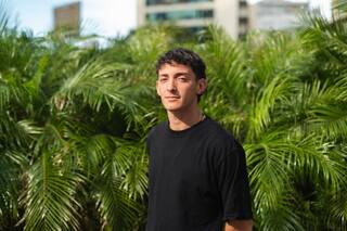 Cuando cumplió 16 años le regalaron plata y la uso de la peor manera