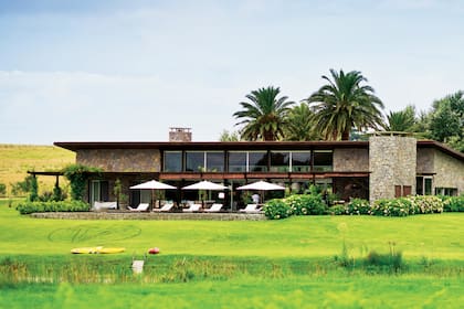 Finca Valeria es el refugio esteño de la familia, ubicado en la zona de chacras de La Barra, que tienen desde 2007