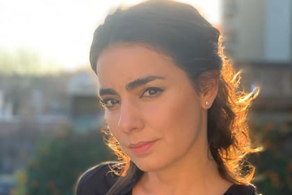 "Yo necesité experimentar y hacer mi recorrido, sin que esto suponga que el libro funciona como un diario íntimo", asegura Valeria Sampedro