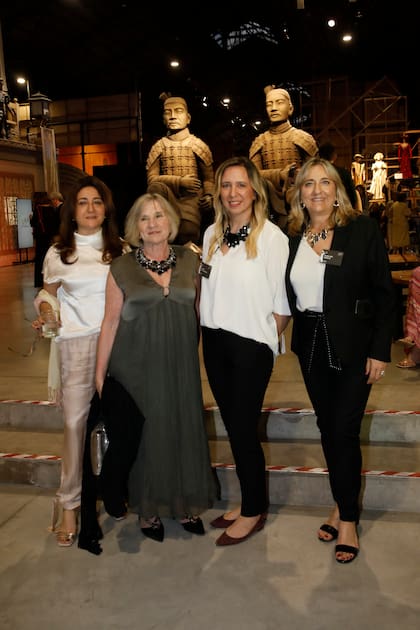 Valeria Schapira, directora de S&A, Graciela Adán, presidente de Fundación Global, María Soledad Laso Larrana, gerenta de comunicación y María Inés Podesta, responsable de accesibilidad de ALPI.