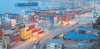 Valparaíso, uno de los principales puertos chilenos