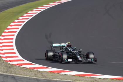 Valtteri Bottas consiguió el mejor lugar de largada en el Gran Premio de Eifel.