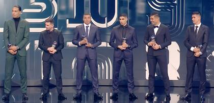 Van Dijk, Messi, Mbappé, Hakimi, Casemiro y Cancelo, integrantes del equipo ideal, en la ceremonia de los premios The Best