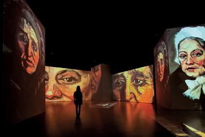 En Van Gogh Alive, imágenes a gran escala se multiplican para que el espectador pueda "meterse" en sus obras más famosas