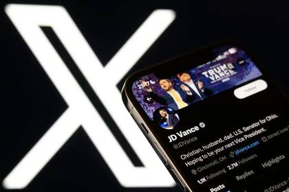 Vance suele ser más activo en X que otros políticos tradicionales