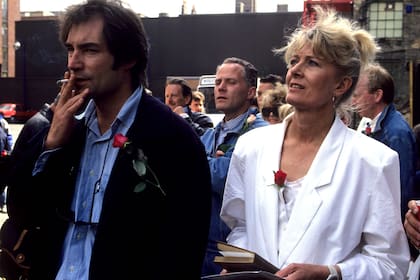 Vanessa Redgrave y Timothy Dalton, en 1989