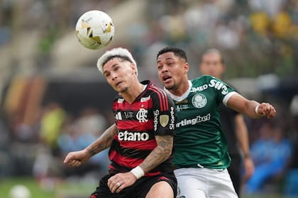 Varela sabe de batallas duras y vaya si jugar una final de Libertadores ante Palmeiras lo ha sido; confía en que su seleccionado llegará mejorado al Mundial de 2026.