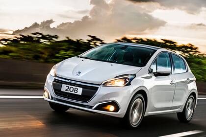 Varias actualizaciones para el Peugeot 208