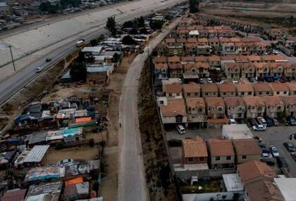 Varias zonas con problemas de hacinamiento y pobreza en América Latina podrían hacer que el coronavirus se convierta en un patógeno endémico.