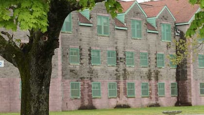 Varios edificios cuentan con habitaciones que en su momento sirvieron para reclusos