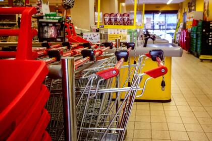 Varios supermercados permanecerán cerrados durante la joranda del 1° de mayo