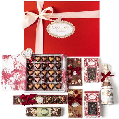 Vasalissa combina un packaging súper romántico con creaciones de chocolate de la más alta calidad.