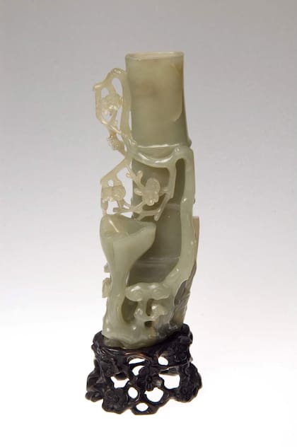 Vaso para pinceles de jade, anónimo, Dinastía Ching (1644-1912)