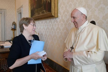 Vaticano: Francisco recibió a Bachelet y hablaron de la situación en Venezuela