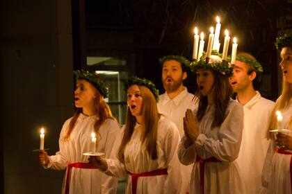 En Suecia festejan a  Día de Santa Lucía, una mujer que se cree que es una de las primeras mártires cristianas
