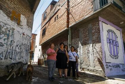 Vecinas de Fátima, un barrio de Villa Soldati asolado por una banda de chicos capaces de todo