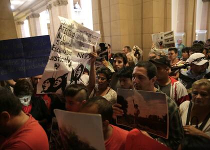 Vecinos afectados por el Riachuelo no pudieron ingresar a la audiencia