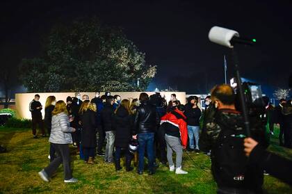 Vecinos de Pilar hicieron un cacerolazo para que Lázaro Báez no cumpla la prisión domiciliaria en un country.