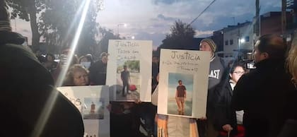 Vecinos del barrio Itatí reclamaron justicia y seguridad