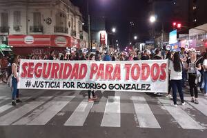 Video. A un año del crimen, realizan una masiva caravana por Rodrigo González