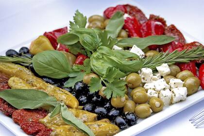 Vegetales, pescados y grasas buenas en la dieta mediterránea