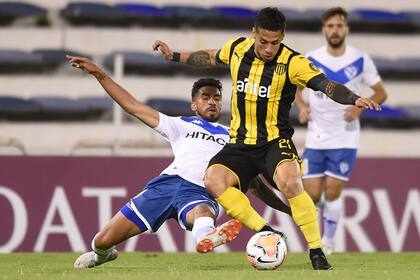 Vélez y Peñarol no se sacaron ventajas en Liniers