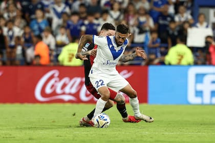 Velez Garfield enfrenta a River Plate por la 6ta fecha del torneo apertura de La Liga Profesional de Futbol. Domingo 22 de Febrero, 2026.