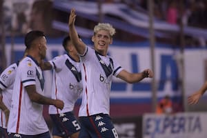 Vélez debutó en la Copa Argentina con Orellano como figura y cinco goles ante Cipolletti