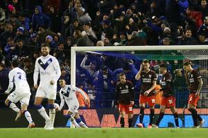 Vélez volvió a frustrar a River y no hubo mini revancha: esta vez fue con un gol en el descuento